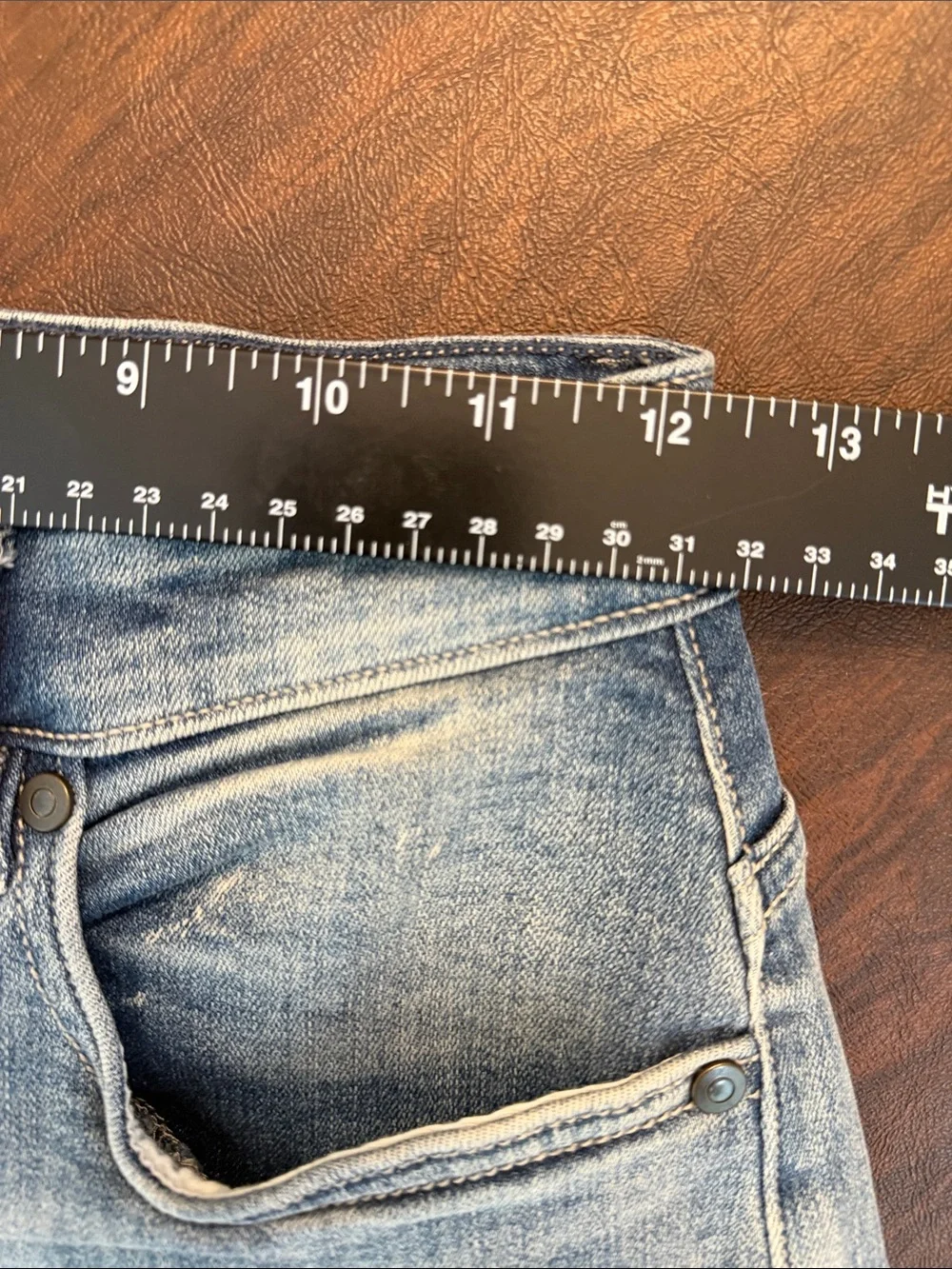 Carve Designs Carson High Rise Wide Hem Cropped Jeans